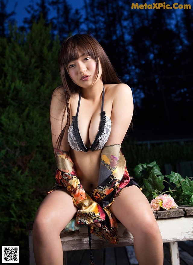 Mayumi Yamanaka - Daring Download Bigtits No.442296