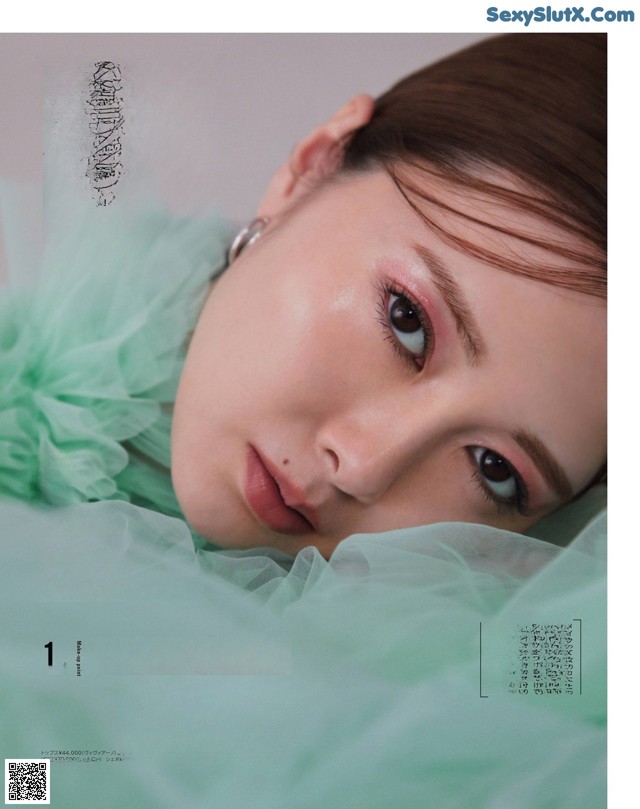 Mai Shiraishi 白石麻衣, Sweet Magazine 2021.08 No.01f01c