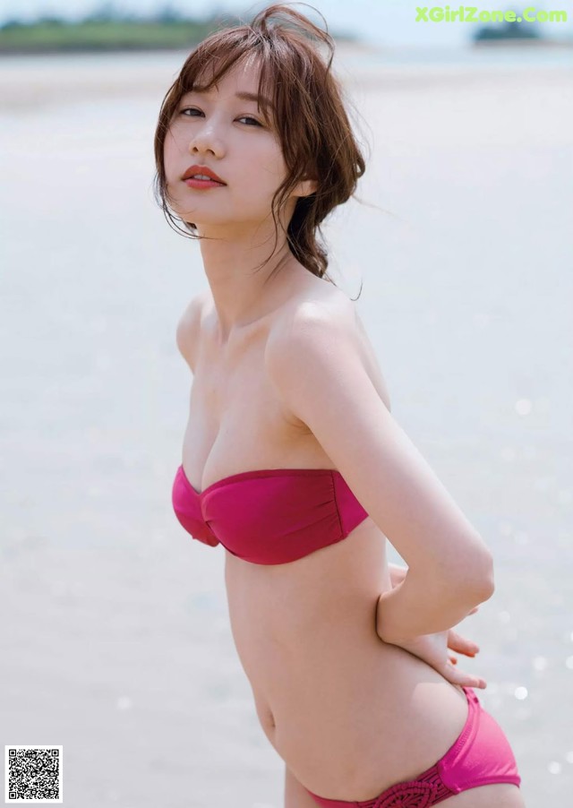 Shu Takada 高田秋, Weekly Playboy 2019 No.17 (週刊プレイボーイ 2019年17号) No.34d5f7