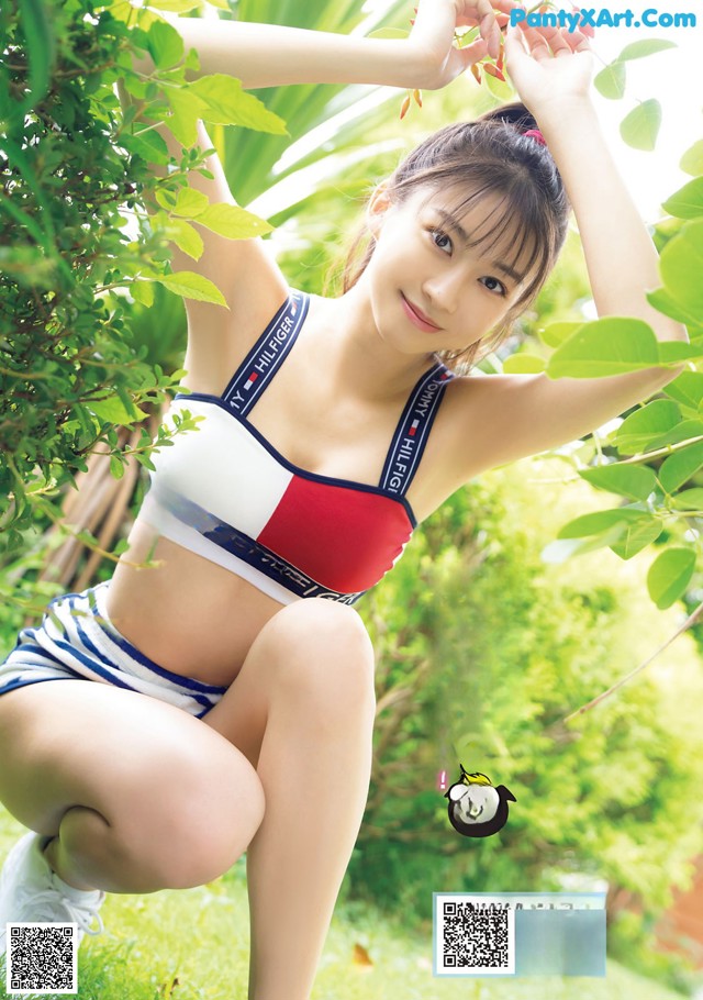 Maria Makino 牧野真莉愛, Young Magazine 2022 No.44 (ヤングマガジン 2022年44号) No.2ccb98